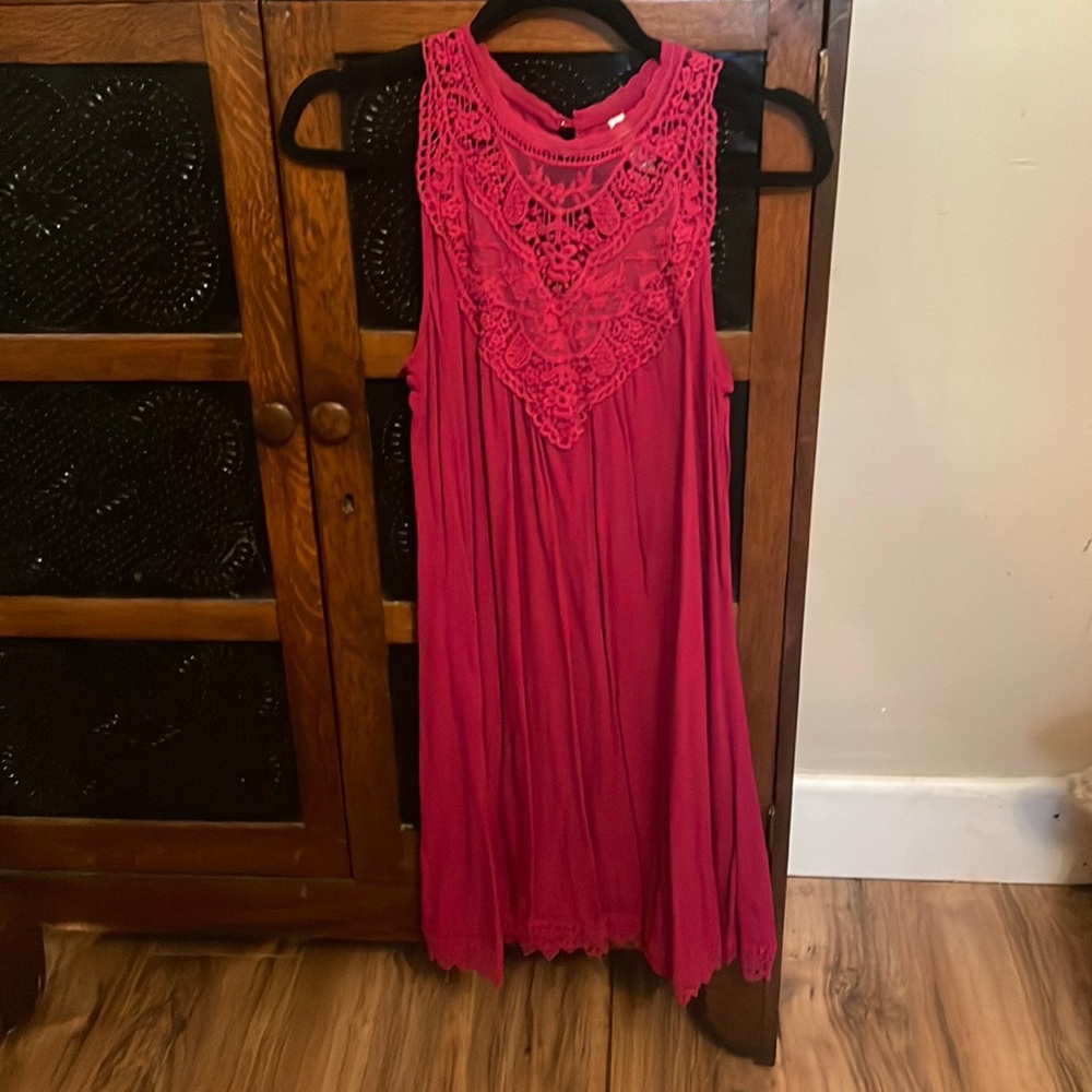 Xhiliration lace trimmed dress